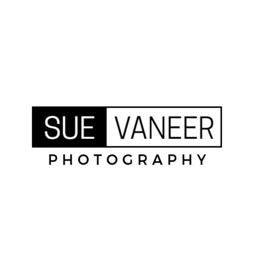 Elegant Black and White Design Showcasing Photography Logo Template